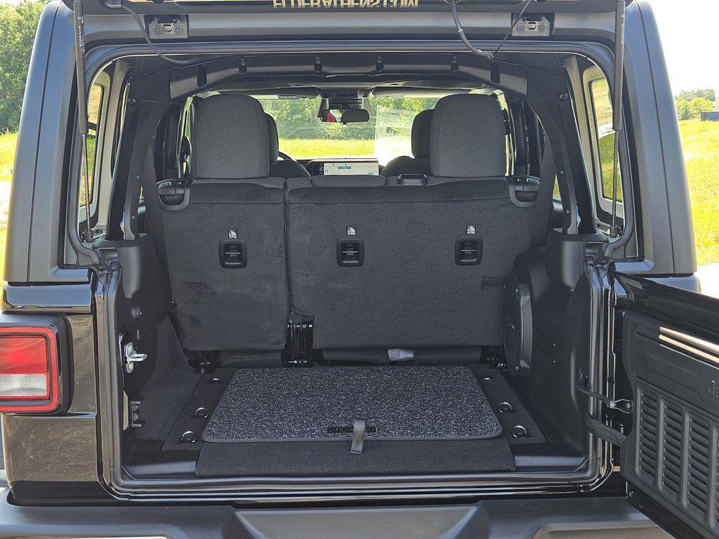 new 2026 Jeep Wrangler car, priced at $51,575