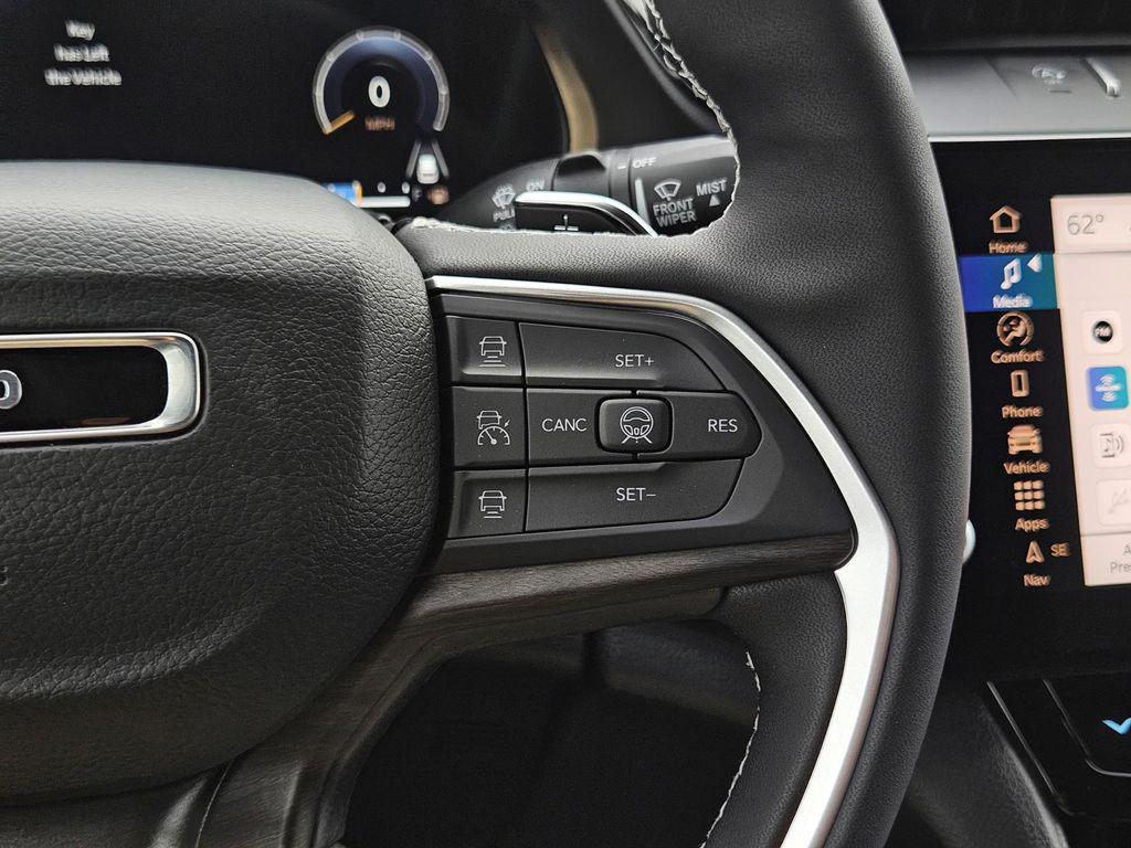 new 2026 Jeep Grand Cherokee car, priced at $46,025