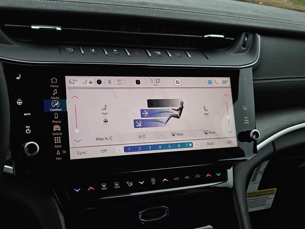 new 2026 Jeep Grand Cherokee car, priced at $46,025