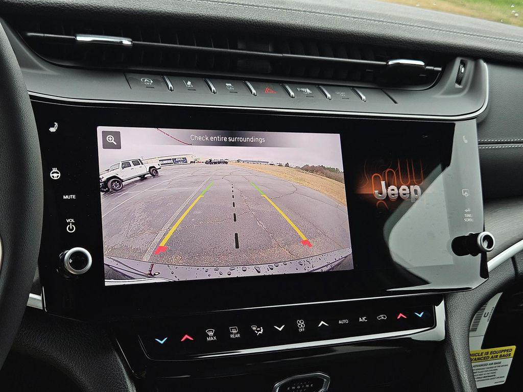 new 2026 Jeep Grand Cherokee car, priced at $46,025