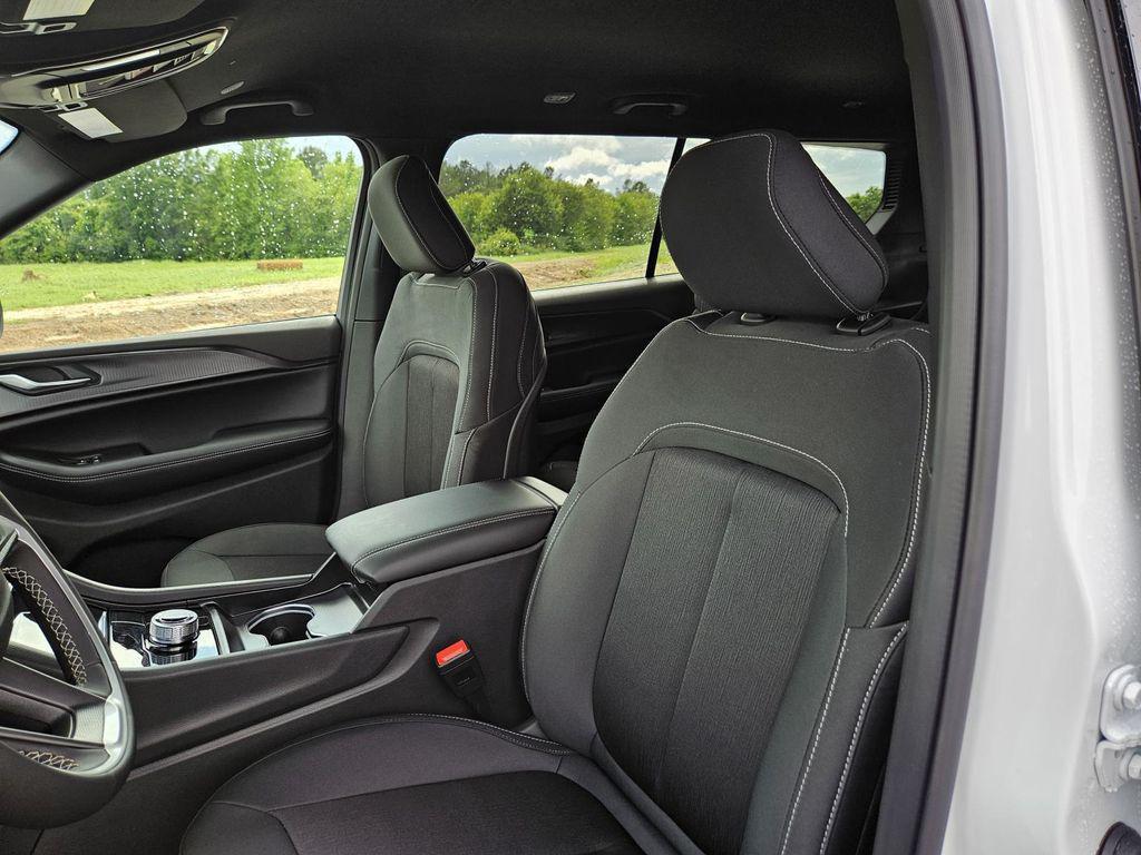 new 2026 Jeep Grand Cherokee L car, priced at $41,865