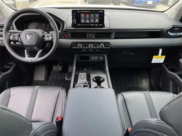 new 2025 Honda Pilot car, priced at $51,109