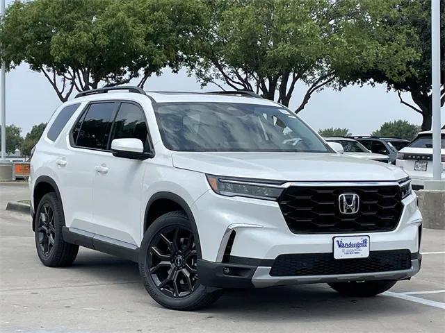 new 2025 Honda Pilot car, priced at $51,109