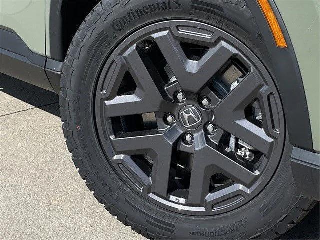 new 2026 Honda CR-V Hybrid car, priced at $39,827