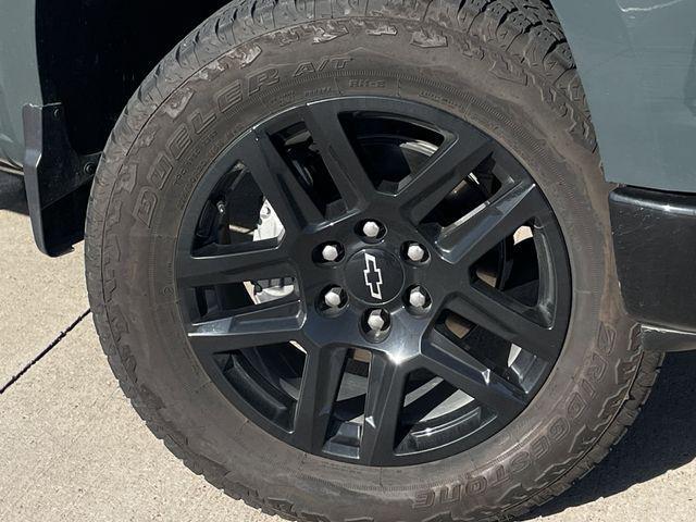 used 2025 Chevrolet Silverado 1500 car, priced at $52,189