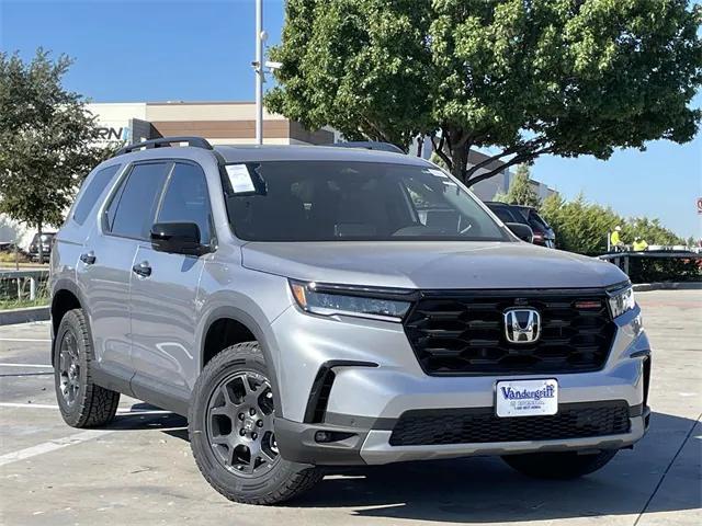 new 2025 Honda Pilot car, priced at $49,126