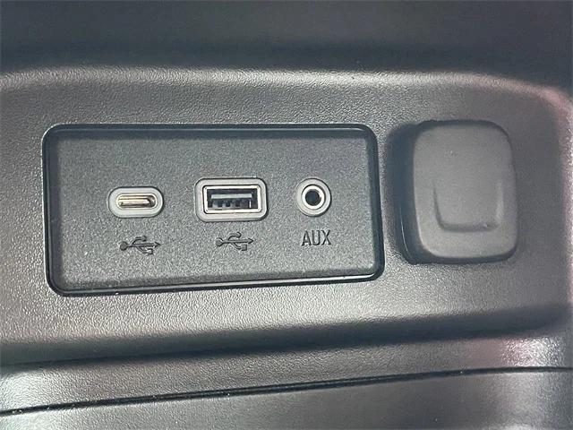 used 2022 Chevrolet Equinox car, priced at $18,446