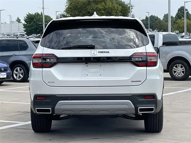 new 2025 Honda Pilot car, priced at $50,859