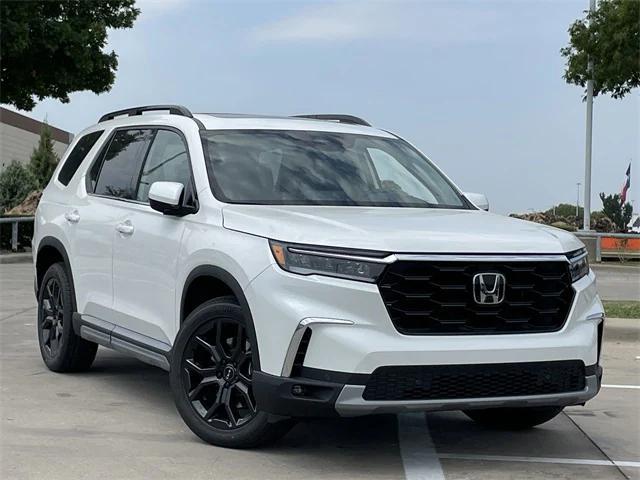 new 2025 Honda Pilot car, priced at $50,859