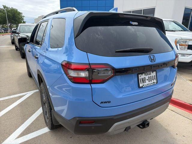 used 2025 Honda Pilot car, priced at $46,800