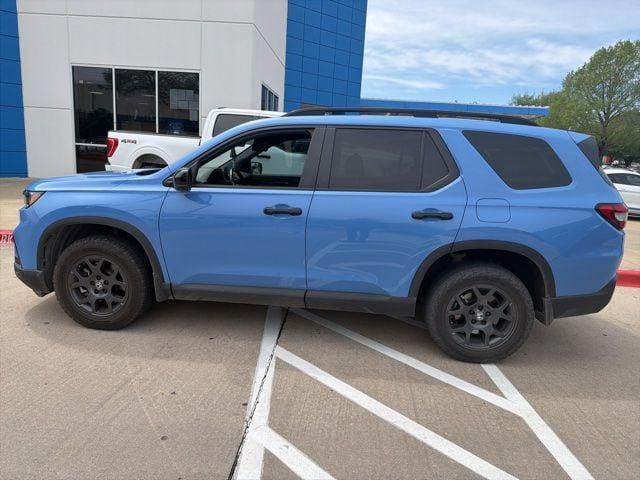 used 2025 Honda Pilot car, priced at $46,800
