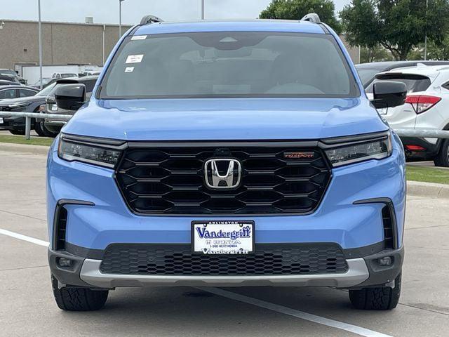 used 2025 Honda Pilot car, priced at $42,326