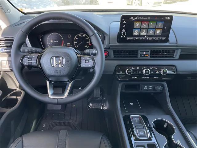 new 2025 Honda Pilot car, priced at $51,981