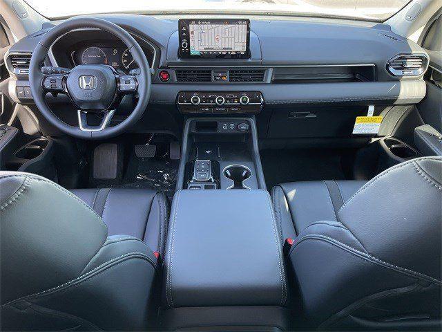 new 2025 Honda Pilot car, priced at $51,981