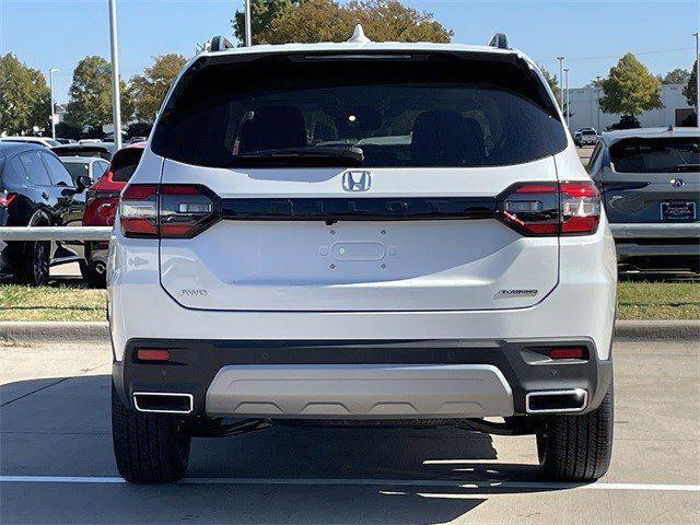 new 2025 Honda Pilot car, priced at $51,981