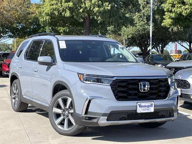 new 2025 Honda Pilot car, priced at $49,781