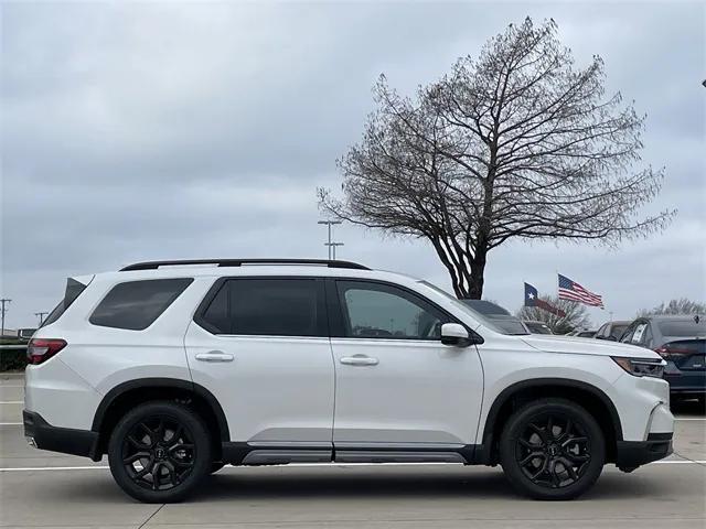 new 2025 Honda Pilot car, priced at $52,504