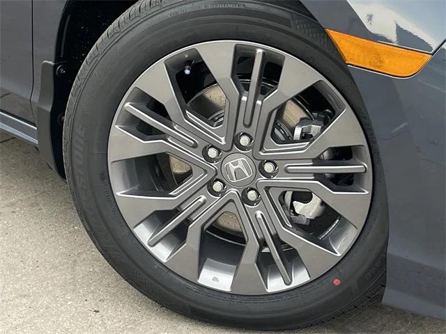 new 2026 Honda Odyssey car, priced at $48,122