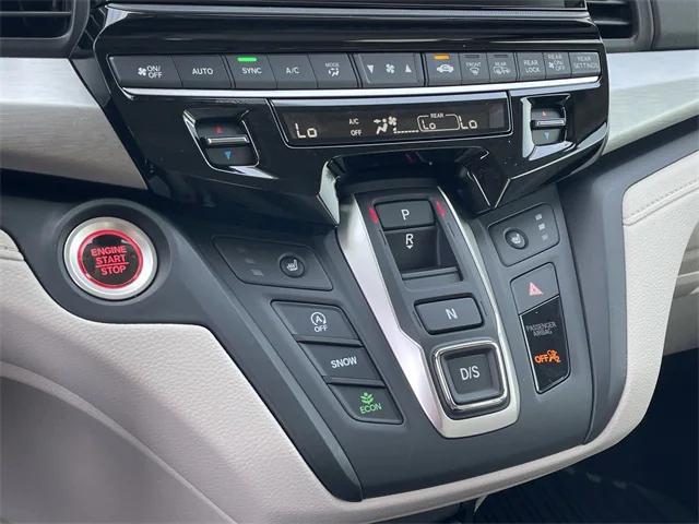 new 2026 Honda Odyssey car, priced at $43,877