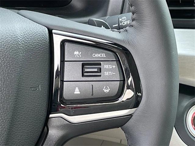 new 2026 Honda Odyssey car, priced at $43,877