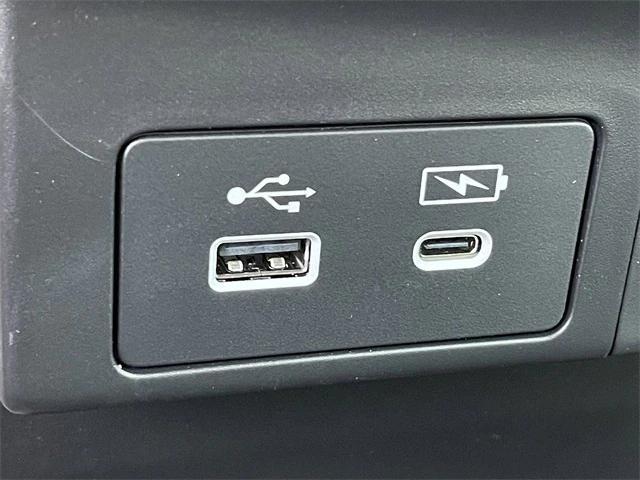 new 2026 Honda Odyssey car, priced at $43,877