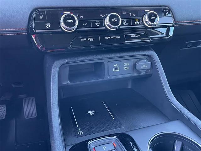 new 2025 Honda Pilot car, priced at $50,061