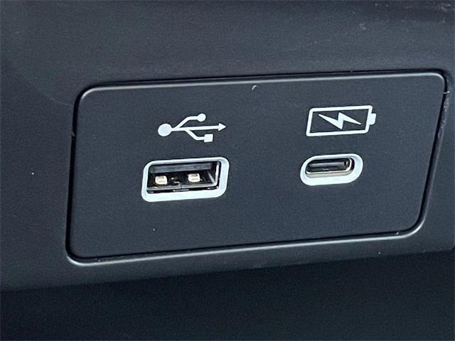 new 2026 Honda Odyssey car, priced at $43,877