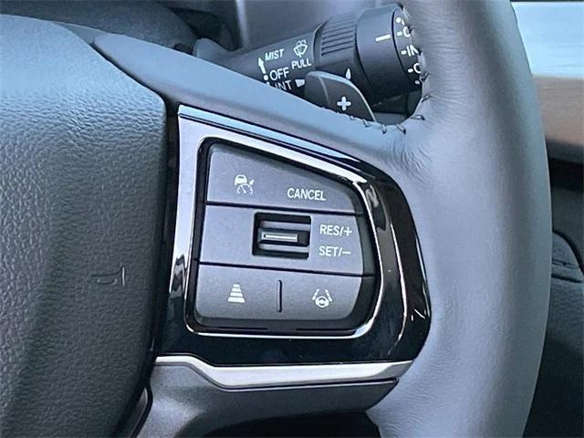 new 2026 Honda Odyssey car, priced at $43,877