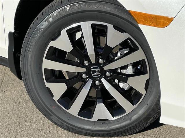 new 2026 Honda Odyssey car, priced at $43,877