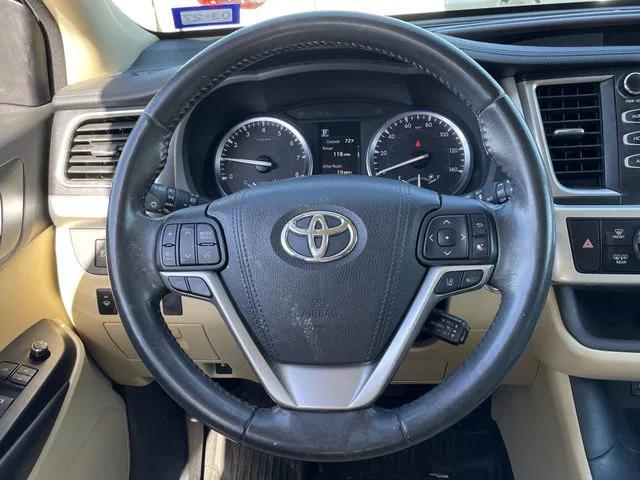 used 2017 Toyota Highlander car, priced at $21,629
