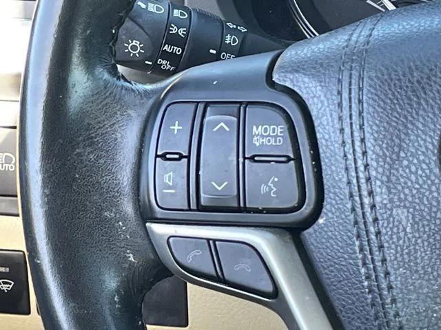 used 2017 Toyota Highlander car, priced at $21,629