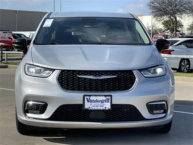 used 2024 Chrysler Pacifica car, priced at $24,318