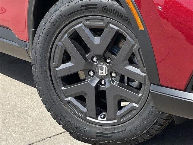 new 2026 Honda CR-V Hybrid car, priced at $39,141