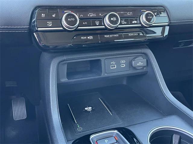 used 2023 Honda Pilot car, priced at $40,699