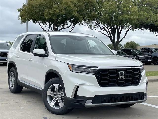 new 2025 Honda Pilot car, priced at $46,542