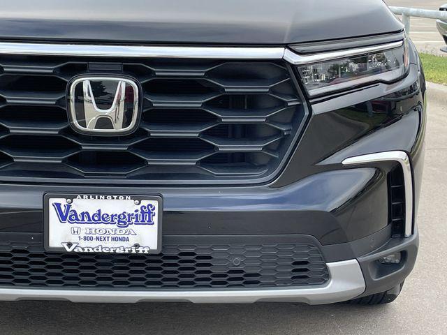 used 2024 Honda Pilot car, priced at $37,830
