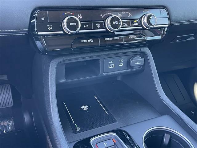 new 2025 Honda Pilot car, priced at $49,912