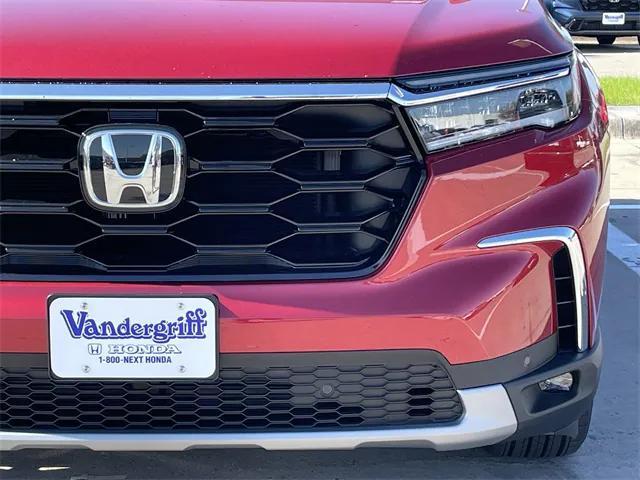 new 2025 Honda Pilot car, priced at $49,912