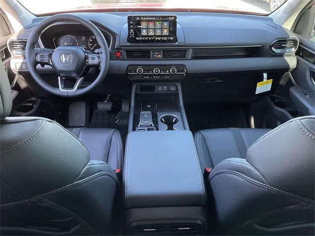 new 2025 Honda Pilot car, priced at $49,912