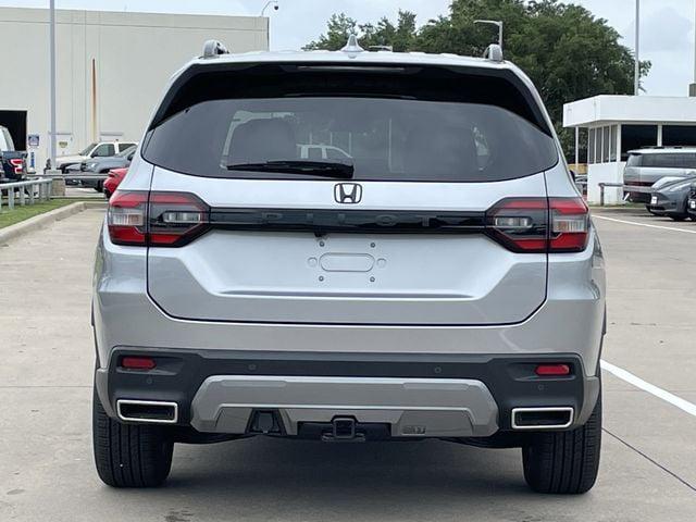 new 2026 Honda Pilot car, priced at $46,307