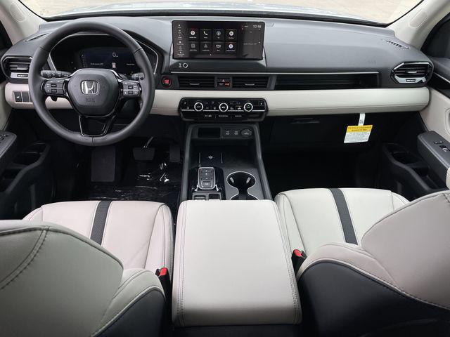 new 2026 Honda Pilot car, priced at $46,307