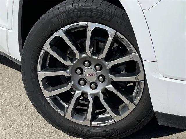 used 2023 GMC Acadia car, priced at $30,325