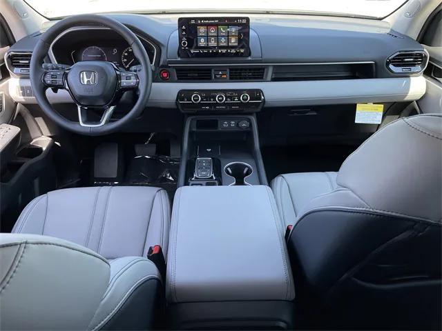 new 2025 Honda Pilot car, priced at $51,109