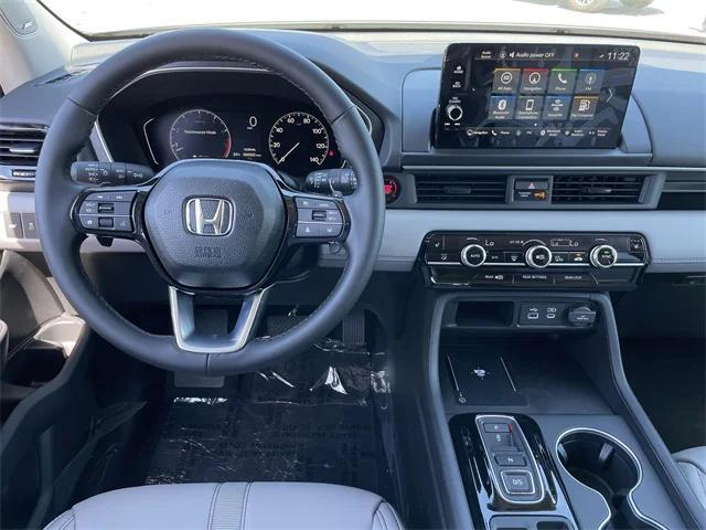 new 2025 Honda Pilot car, priced at $51,109
