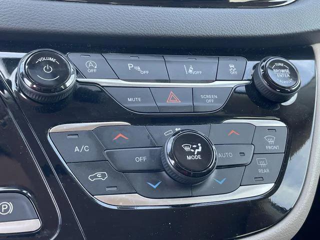 used 2023 Chrysler Pacifica car, priced at $22,819