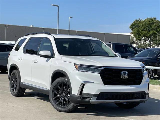 new 2025 Honda Pilot car, priced at $51,109