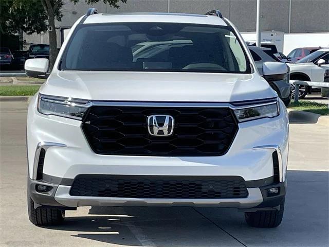 new 2025 Honda Pilot car, priced at $51,109