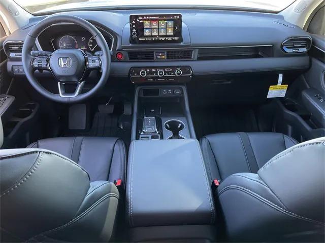 new 2025 Honda Pilot car, priced at $50,304