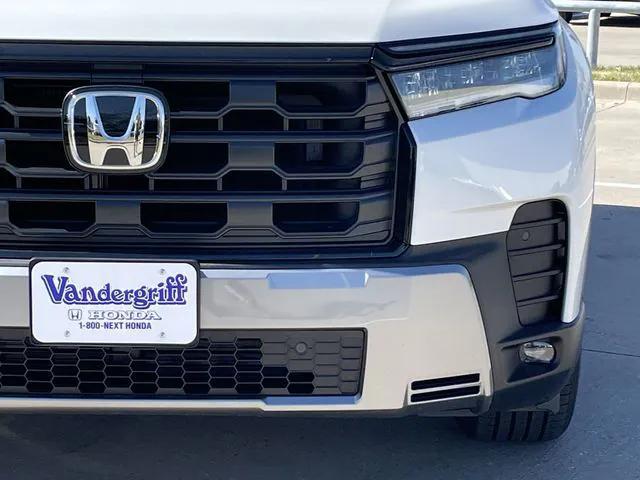 new 2026 Honda Pilot car, priced at $45,787