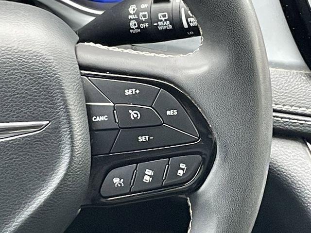 used 2025 Chrysler Pacifica car, priced at $31,488